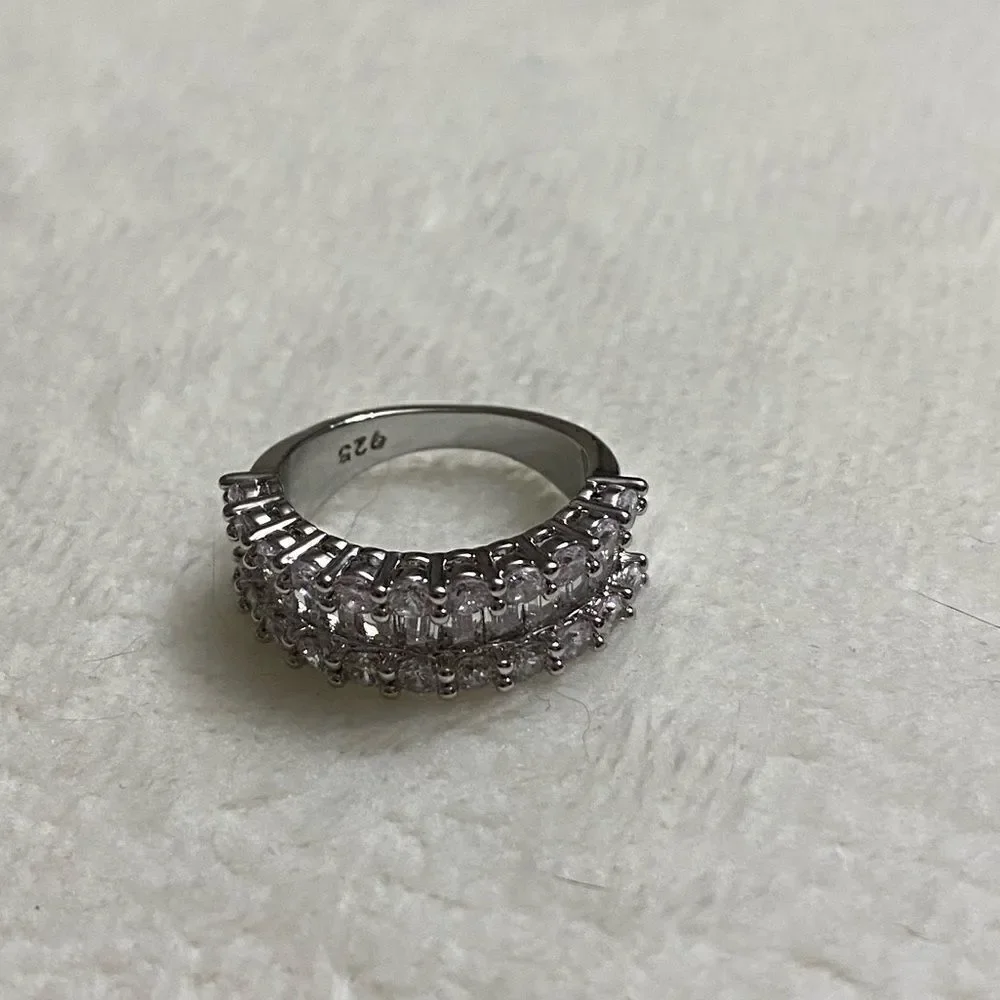 The Mistress Classic 925 Silver White Sapphire band ring sz 7